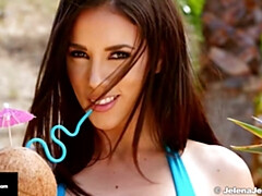 Tetas grandes, Bikini, Penetracion con dedos, Peludo, Hd, Natural, Al aire libre, Coño