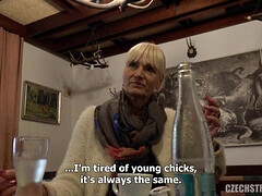 Grote kont, Grote mammen, Rondborstig, Tsjechisch, Rijpe lesbienne, Buiten, Gezichtspunt, Realiteit