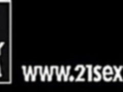 Gros seins, Brunette brune, Tir de sperme, Pieds, Fétiche, Hard, Mère que j'aimerais baiser, Nénés