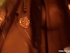 Braunhaarige, Hd, Indisch, Milf, Nackt, Nackt, Sich ausziehen, Scherzbold