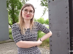 Enthousiasteling, 1 man 2 vrouwen, Duits, Hardcore, Gezichtspunt, Openbaar, Tiener, Trio