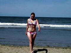 Enthousiasteling, Grote mammen, Pijpbeurt, Sperma shot, Frans, Handbeurt, Buiten, Swinger