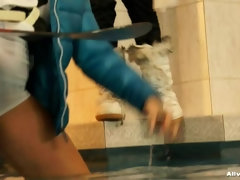 Piscina, Bajo el agua, Mojado