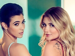 Grosser arsch, Lesbisch, Lecken, Masturbation, Muschi, Strümpfe, Jungendliche (18+), Titten