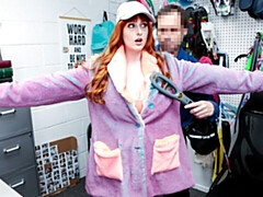 Culo grande, Verga grande, Tetas grandes, Gordita, Estilo perrito, Nylon, Oficina, Pelirrojo