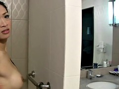 Grosse titten, Masturbation, Im freien, Pool, Reiten, Transfrau, Dusche, Titten