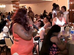 Schwarz, Blasen, Hundestellung, Hardcore, Lesbisch, Milf, Orgie, Dusche