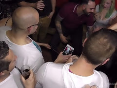 Anal, Mamada, Amarrada, Hembra, Público, Castigada, Esclavo, Voyeur