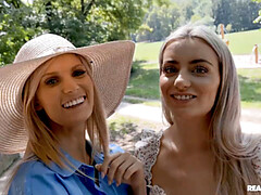 We Live Together - Roommates' Game