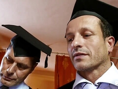 Sucer une bite, Gorge profonde, Double pénétration, Faciale, Partouze, Groupe, Branlette thaïlandaise, Hd