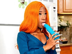 Schwarz, Blasen, Hundestellung, Schwarz, Interrassisch, Masturbation, Rasiert, Titten