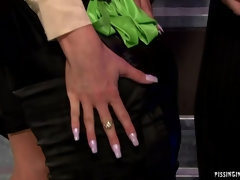 Vestidas, Corridas, Masturbación, Desnudo, Orgía, Coño, Afeitado, Medias largas