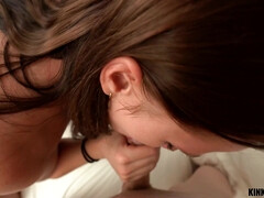 Sucer une bite, Européenne, Famille, Seins naturels, Pov, Chevaucher, Rasée, Mouillée