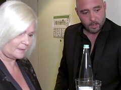 Grosser arsch, Blasen, Nahaufnahme, Hotel, Reif, Natürlichen titten, Nylon, Strümpfe