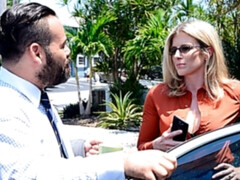 Blonde, Sucer une bite, Attrapée, 2 femmes 1 homme, Lunettes, Léchez, Mère que j'aimerais baiser, Nénés