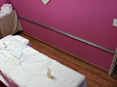 アジア人, デカパイ, 手コキする, マッサージ, 現実