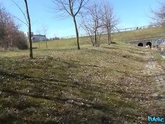 Leie, Spermaladung, Hundestellung, Handjob, Im freien, Pov, Öffentlich, Schlucken