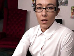 Любители, Большая жопа, Большой член, Брюнетки, Пальцем, Мастурбация, Милф, Короткая стрижка