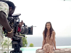 Arsch, Blasen, Braunhaarige, Doppelpenetration, Interrassisch, Natürlichen titten, Flotter dreier, Titten