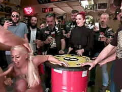 Gros cul, Gros seins, Partouze, Hd, Humiliation, Rugueux, Espagnole, Tatouage