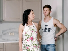 Gode, Doigter, Mamie, Hd, Mature, Russe, Seins flasques, Rasée