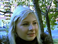 Blond, Hardcore, Openbaar