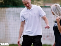 Большие сиськи, Блондинки, Грудастые, Знаменитости, Глубокая глотка, Крошечные, Молоденькие, Сиськи