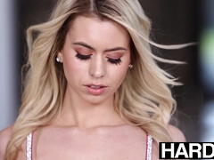 Blonde, Sucer une bite, Gorge profonde, Branlette thaïlandaise, Hard, Lingerie, Petite femme, Nénés