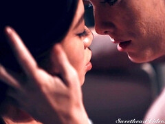 Duits, Hakken, Lesbisch, Likken, Klein, Kut duiken, Rok, Tieten likken