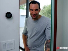 Gros seins, Brunette brune, Tromperie, Tir de sperme, Queue, Faciale, Hard, Cuisine