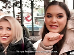 指いじり, キス, レズビアン, なめる, オマンコ, 剃毛, ストリッピング, オッパイの