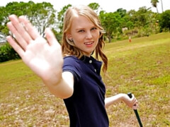 Grosse bite, Sucer une bite, En levrette, Seins naturels, Petite femme, Maigrichonne, Adolescente, Nénés