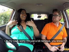 Amateur, Beauté, Noire, Sucer une bite, Voiture, En levrette, Faciale, Nénés