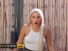 Abella Danger & Payton Preslee Lesbian Sex Tape - Rough Squirting Fun - Brazzers