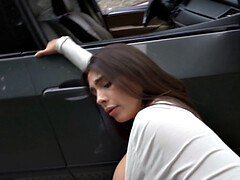 18 años, Culo grande, Mamada, Garganta profunda, Al aire libre, Público, Realidad, Tatuaje