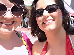 Толстушки, Пляж, Большие сиськи, Брюнетки, В одежде, Мастурбация, На природе