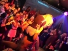 Leie, Cfnm, Gruppensex, Gruppe, Hardcore, Interrassisch, Öffentlich, Realität