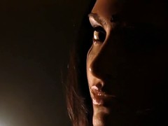 Indian Babe Moves Her Body