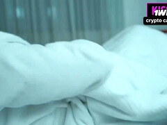 Amateur, Éjaculation interne, Branlette thaïlandaise, Branler, Mère que j'aimerais baiser, Pov, Tabou, Vierge