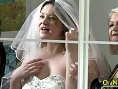 Vingeren, Zoenen, Lesbisch, Likken, Masturbatie, Kut duiken, Geschoren, Tieten likken