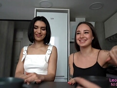 18 años, Culo, Grupo, Lesbiana, Orgía, Coño, Adolescente, Tetas