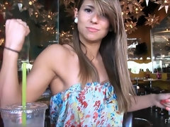 Anal, Dansant, Double pénétration, Doigter, Massage, Masturbation, Orgasme, Solo