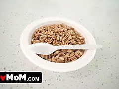 Grosser arsch, Grosser schwanz, Blasen, Sperma im mund, Hd, Natürlichen titten