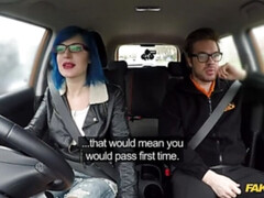 Amateur, Anal, Voiture, En levrette, Doigter, De plein air, Pov, Chatte