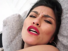 Kont, Condoom, Latijnse vrouw, Likken, Natuurlijke tieten, Kut duiken, Tiener, Tieten likken