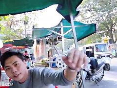 Sadomasochismus, Grosse titten, Viele männer bespritzen eine frau, Erotisch, Aufs gesicht abspritzen, Klaffend, Handjob, Massage