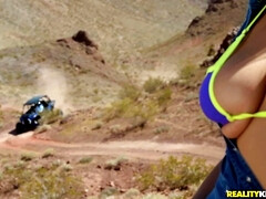 Bikini, Mamada, Morena, Tetona, Hd, Al aire libre