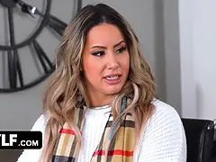 Americano, Penetracion con dedos, Hd, Lesbiana, Lamidas, Madres para coger, Desnudo, Trio
