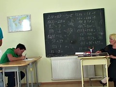 Omie, Moeder die ik wil neuken, Trio, Vrouw