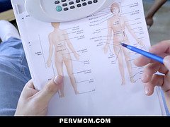 Grosse titten, Geile alte tussi, Spermaladung, Hundestellung, Milf, Pov, Stiefmutter